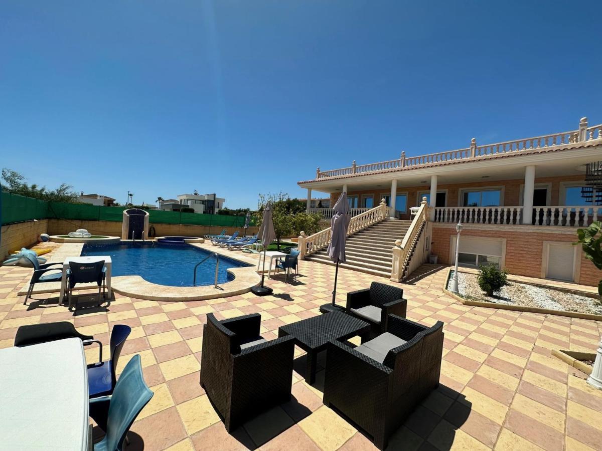 Ferienwohnung Benidorm Л'Алфас дел Пи Екстериор снимка