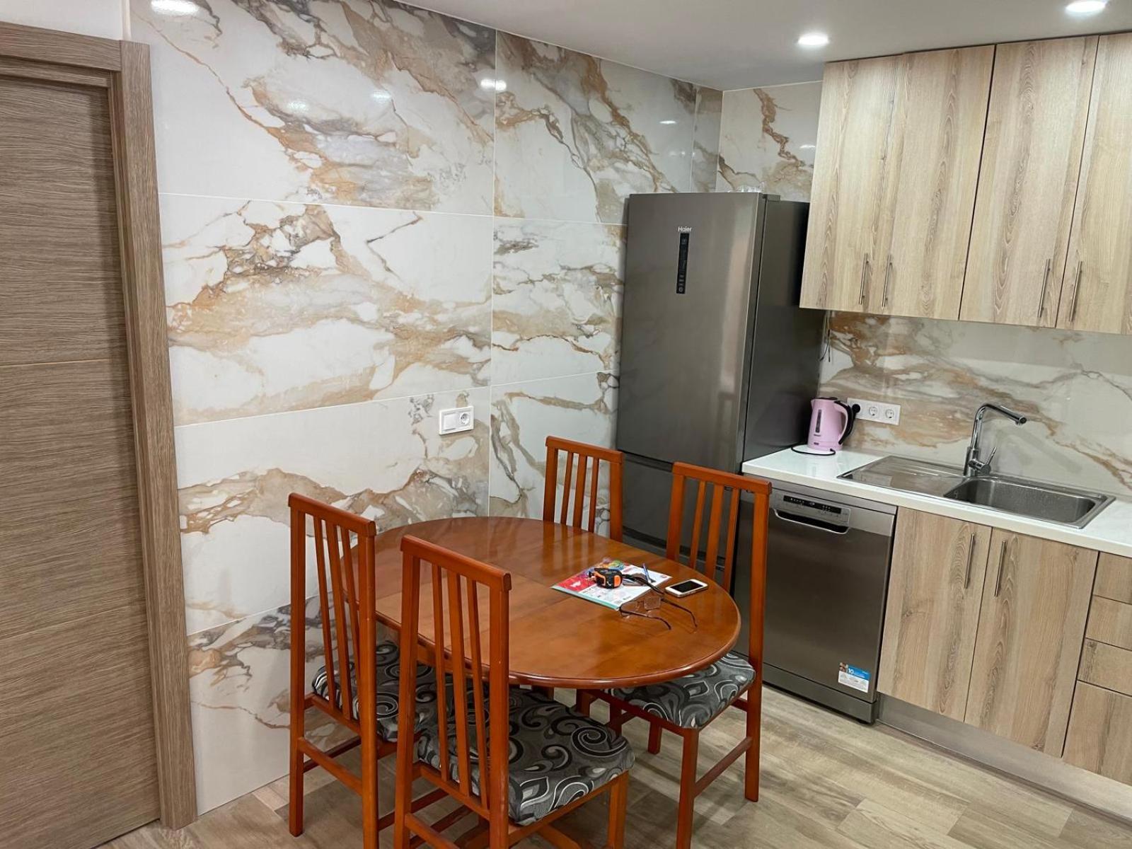 Ferienwohnung Benidorm Л'Алфас дел Пи Екстериор снимка
